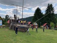 Nejmensi kluci dobyvaji lod.jpg